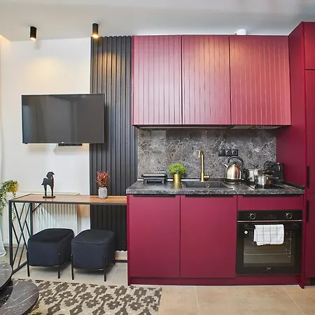 Magenta Luxury By Binobi! * 테살로니키